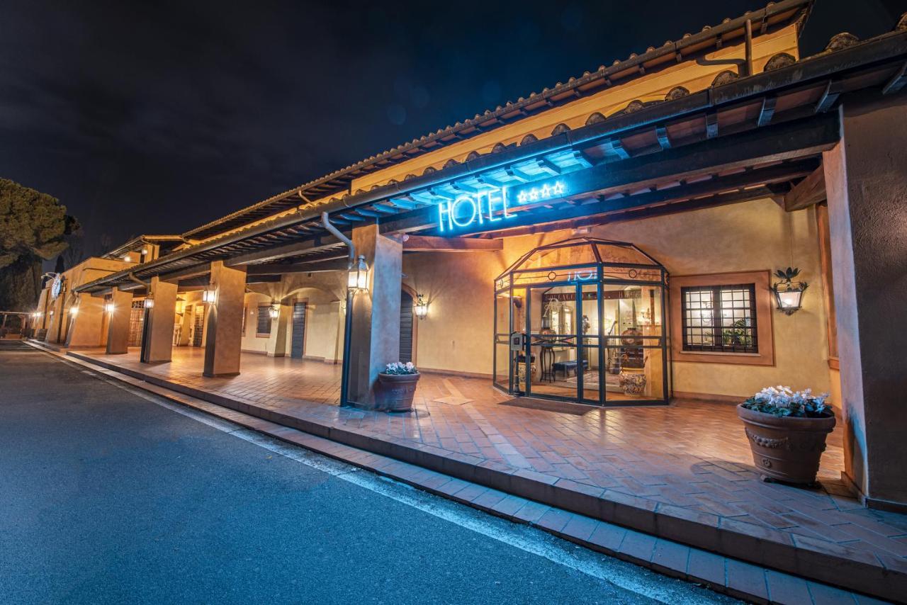Hotel Boccaccio Calcinaia Kültér fotó
