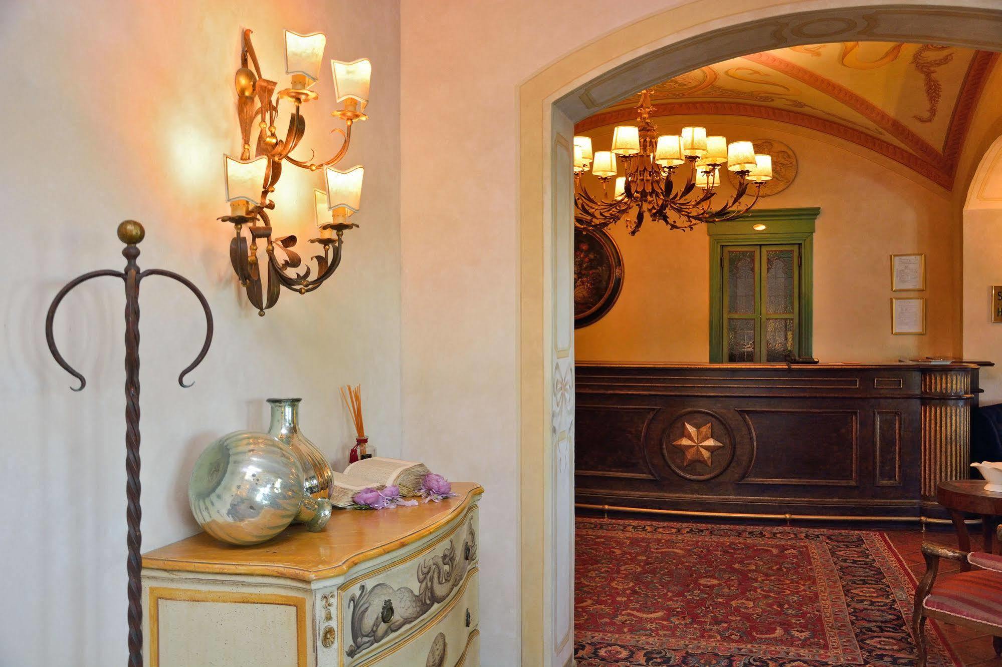 Hotel Boccaccio Calcinaia Kültér fotó